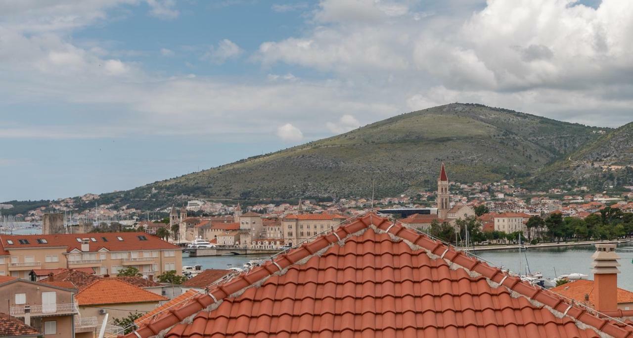 Apartment Dinka Trogir Exterior photo